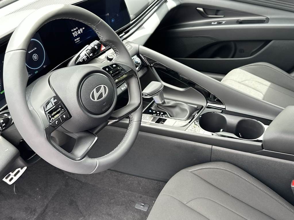 Thumbnail: 2025 Hyundai Elantra - 2