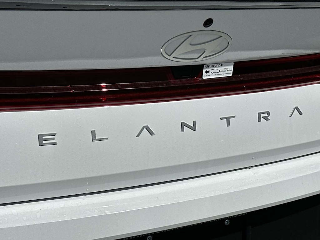 Thumbnail: 2025 Hyundai Elantra - 6