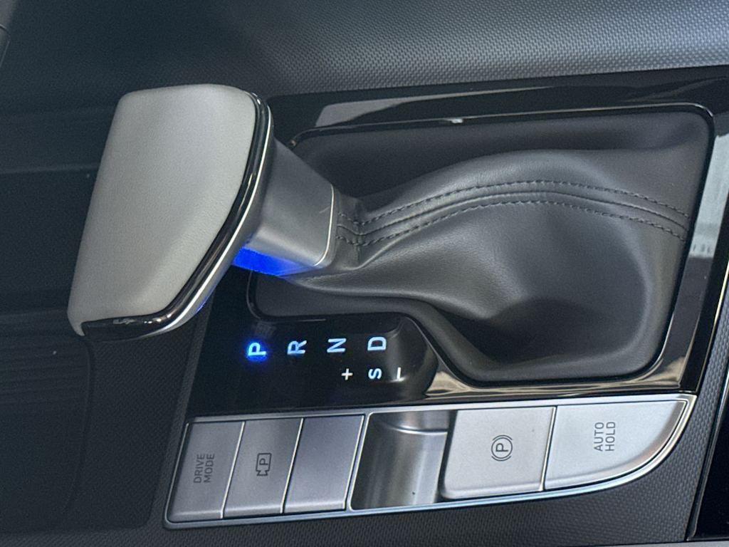 Thumbnail: 2026 Hyundai Elantra - 26