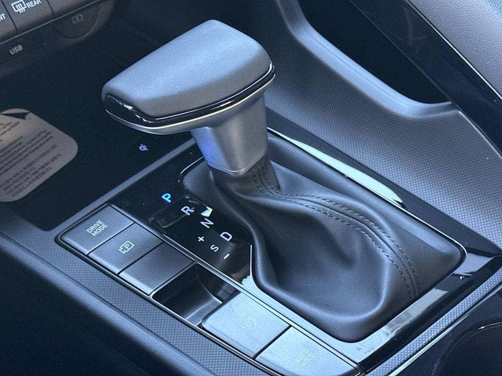 Thumbnail: 2026 Hyundai Elantra - 15