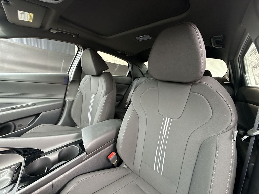 Thumbnail: 2026 Hyundai Elantra - 10
