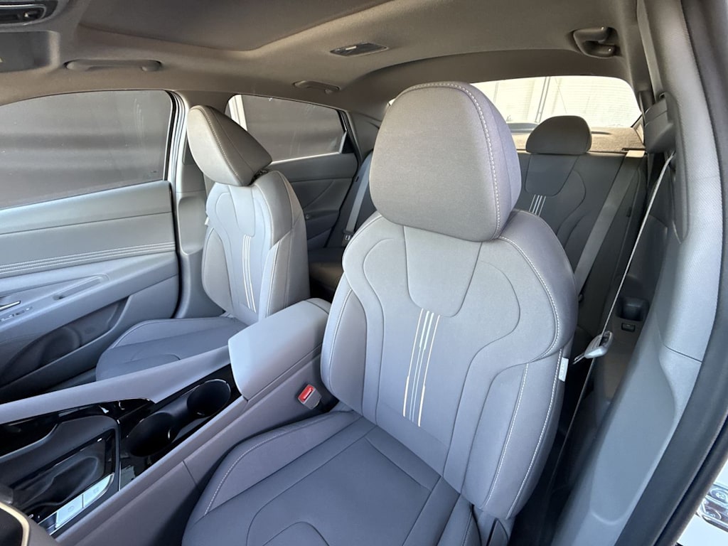 Thumbnail: 2026 Hyundai Elantra - 9