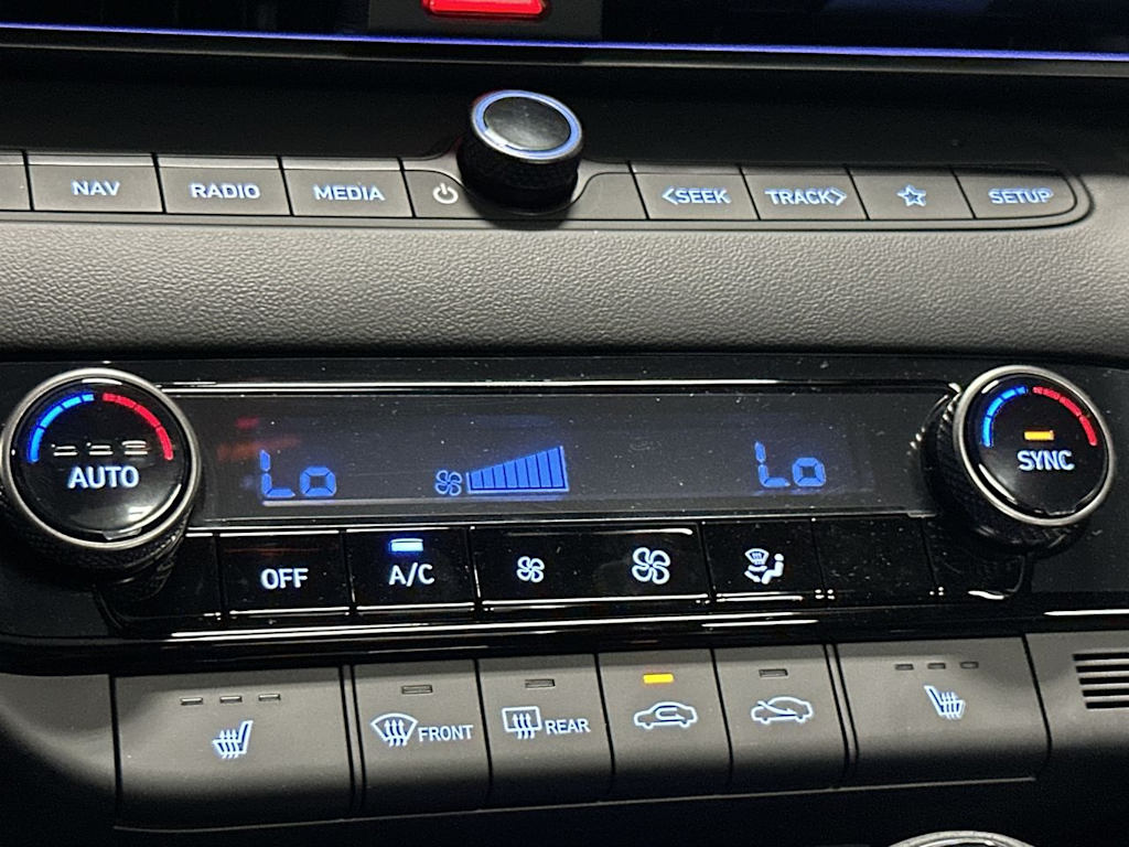 Thumbnail: 2025 Hyundai Elantra - 25