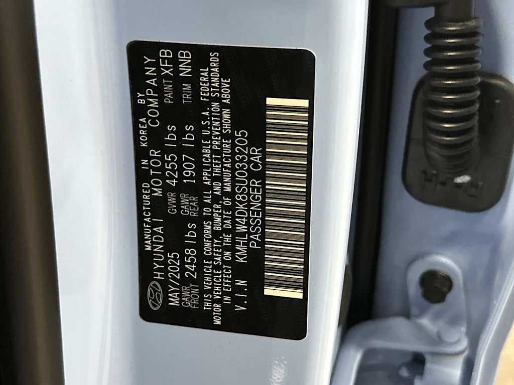 Thumbnail: 2025 Hyundai Elantra - 17