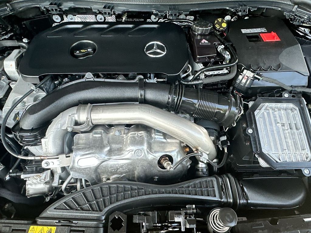 Thumbnail: 2025 Mercedes-Benz GLA - 9