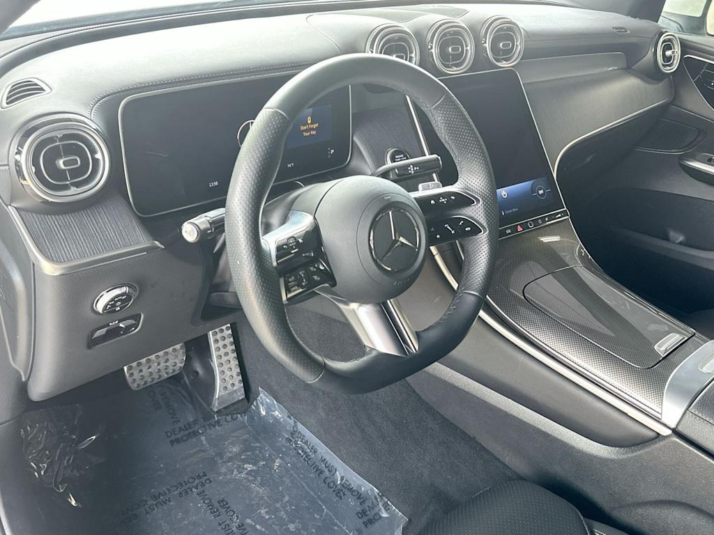 Thumbnail: 2025 Mercedes-Benz GLC - 2