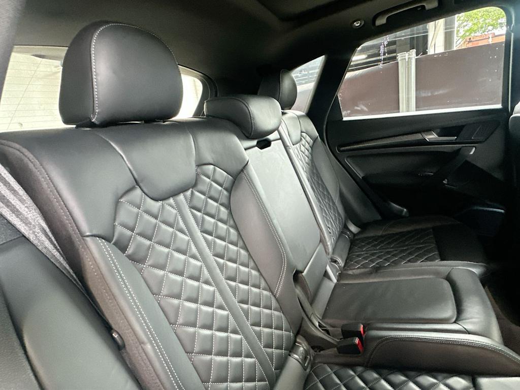 Thumbnail: 2023 Audi SQ5 - 28