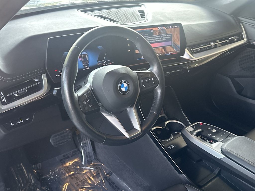 Thumbnail: 2025 BMW X1 - 2