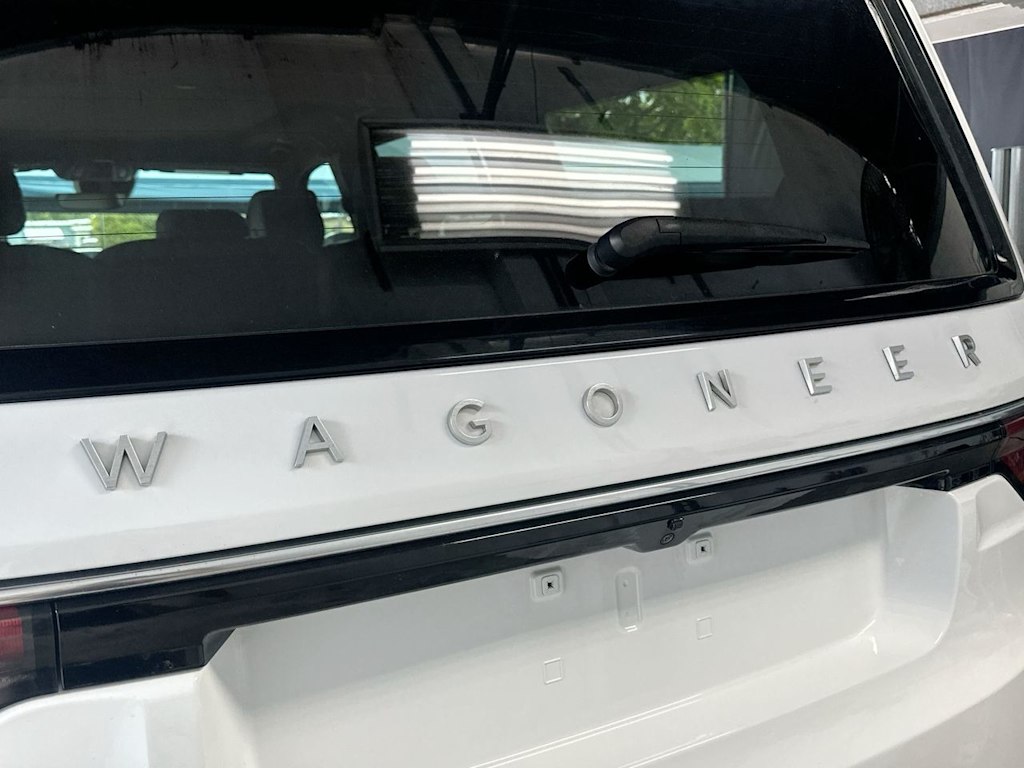 Thumbnail: 2025 Jeep Wagoneer - 7