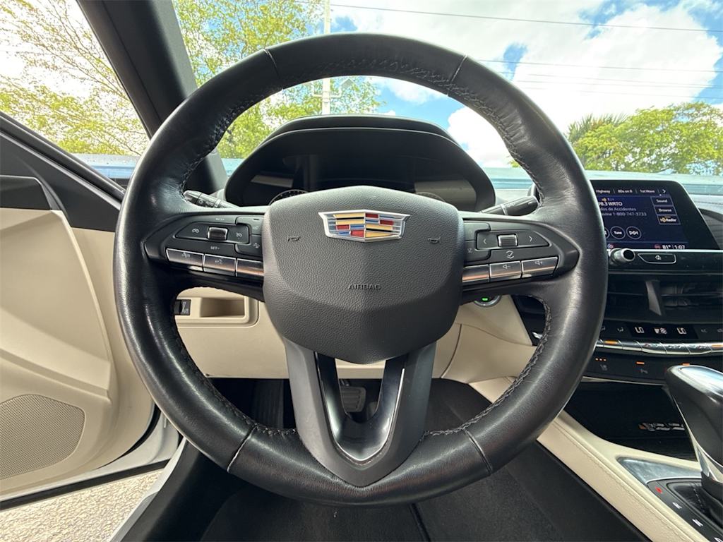 Thumbnail: 2022 Cadillac CT4 - 10