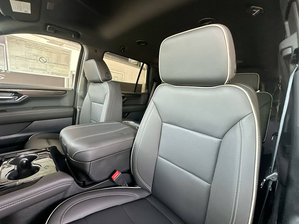 Thumbnail: 2026 GMC Yukon - 9