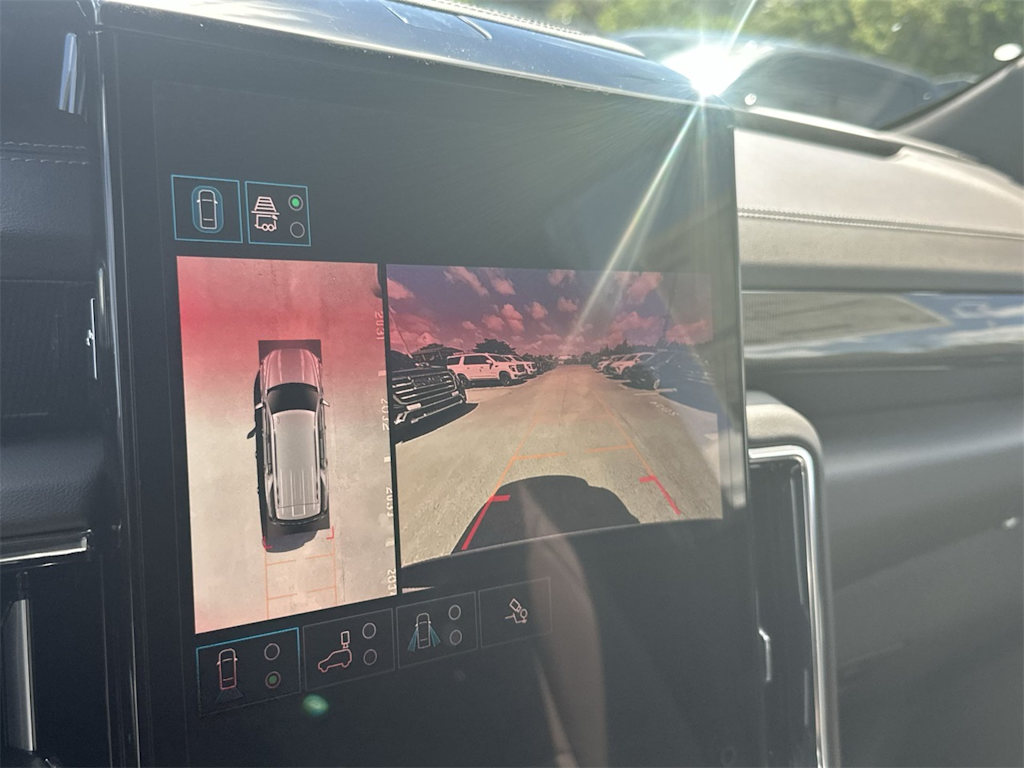 Thumbnail: 2025 GMC Yukon - 15