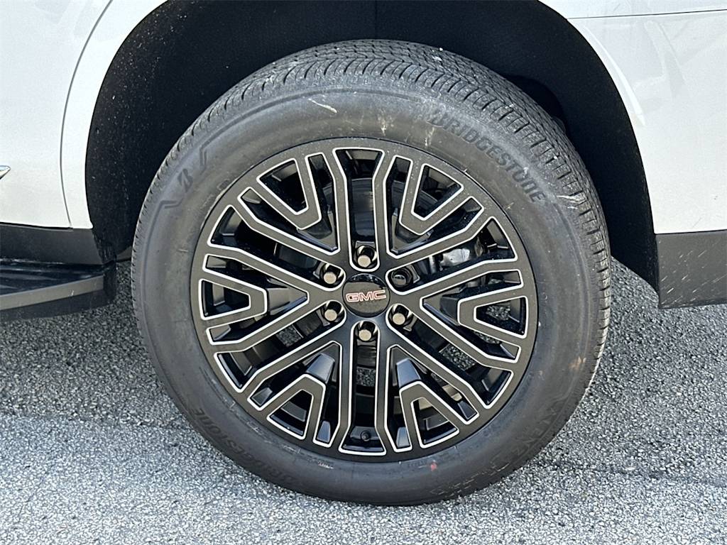 Thumbnail: 2025 GMC Yukon - 8