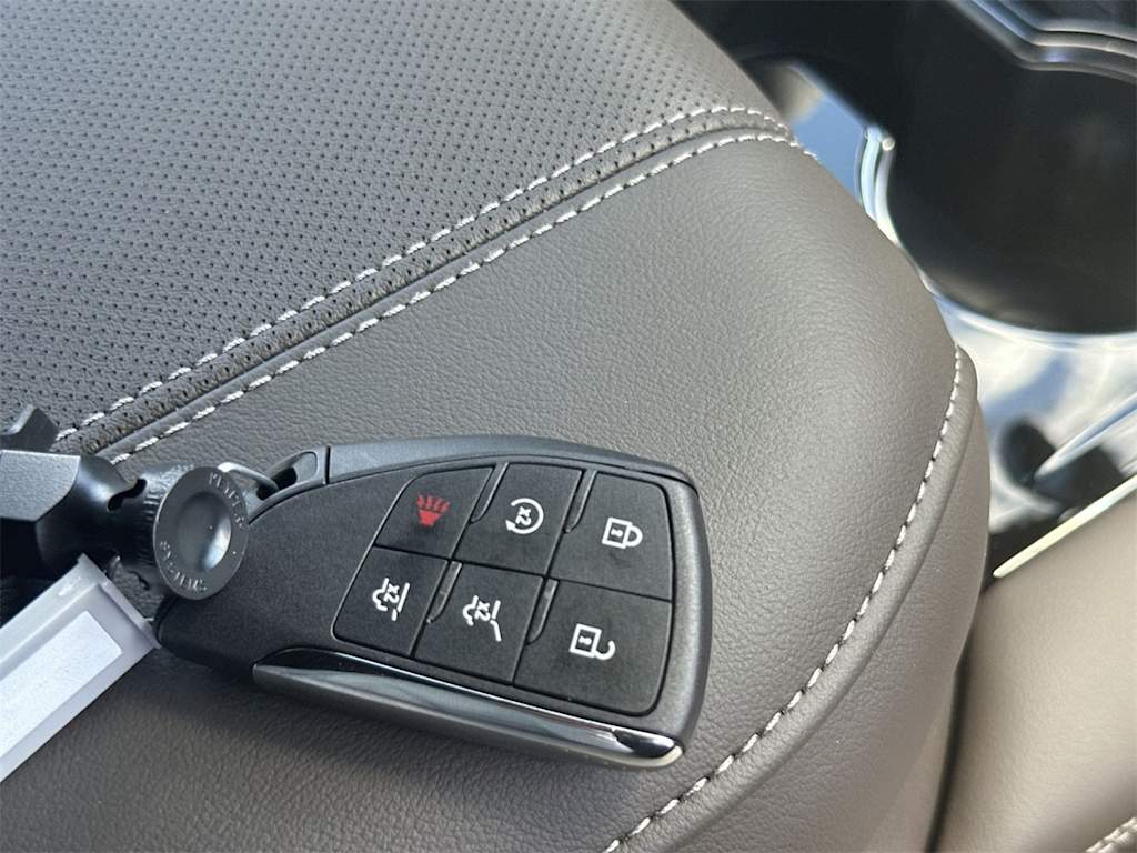 Thumbnail: 2025 GMC Yukon - 18