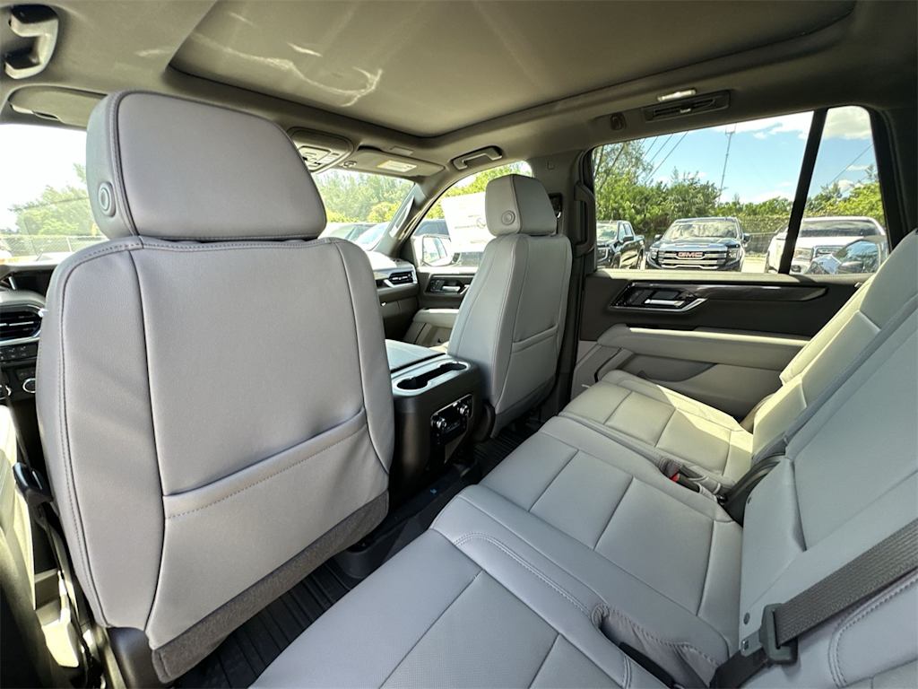 Thumbnail: 2025 GMC Yukon - 28