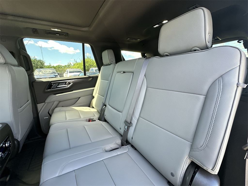 Thumbnail: 2025 GMC Yukon - 13