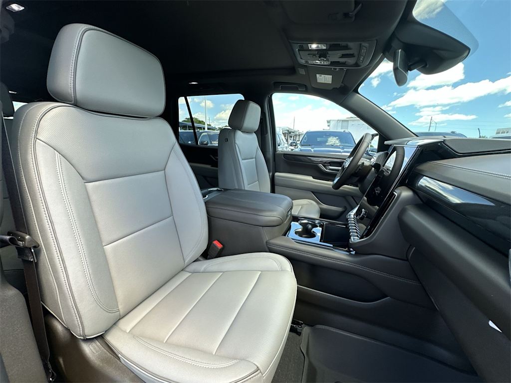 Thumbnail: 2025 GMC Yukon - 12