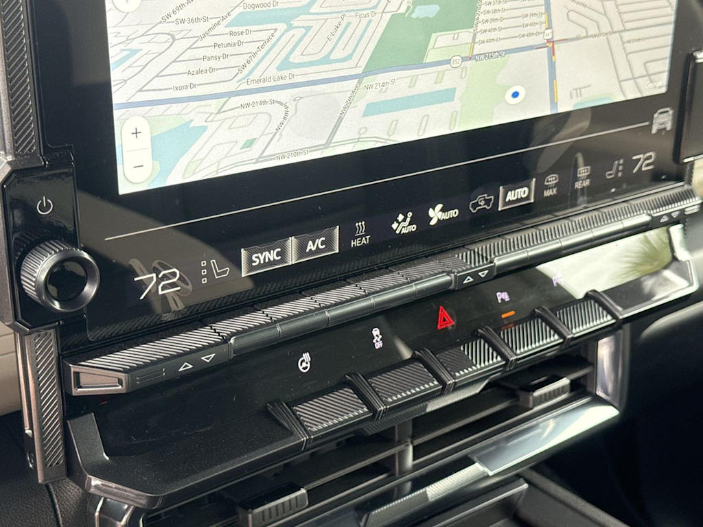 Thumbnail: 2026 GMC Hummer EV - 25