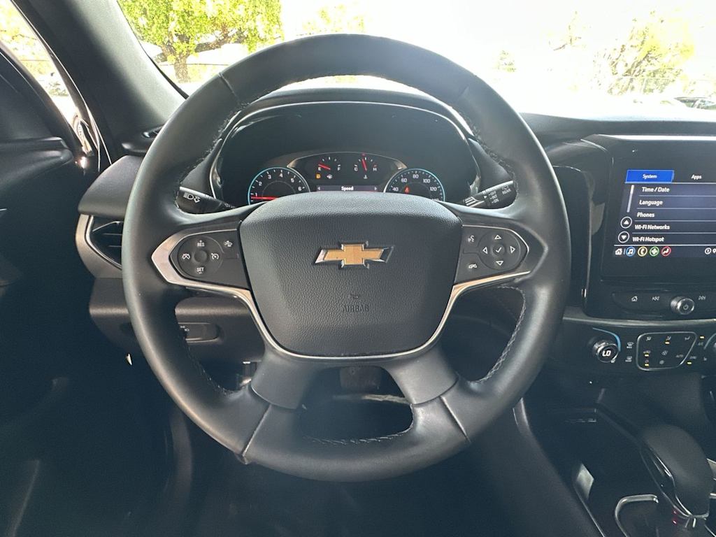 Thumbnail: 2023 Chevrolet Traverse - 9