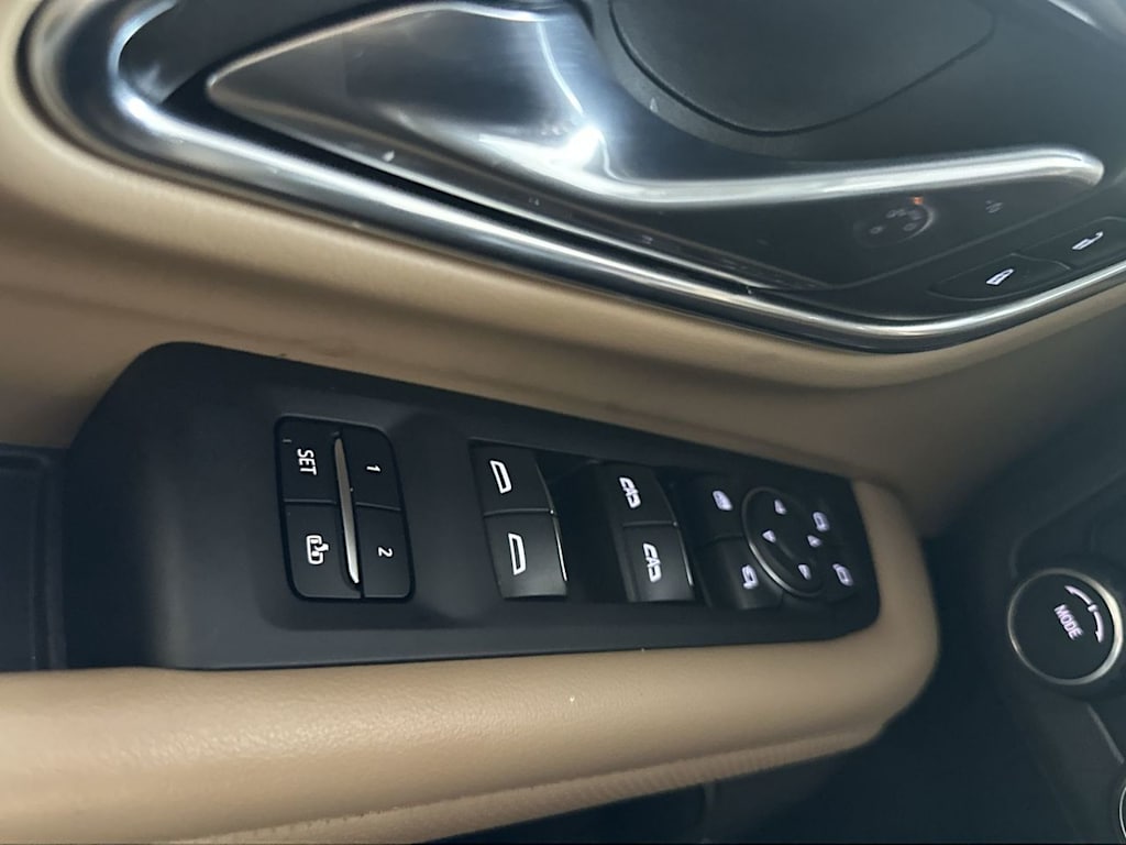 Thumbnail: 2024 Chevrolet Suburban - 22