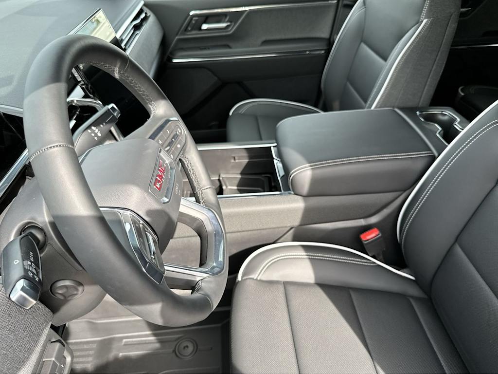 Thumbnail: 2026 GMC Sierra EV - 10