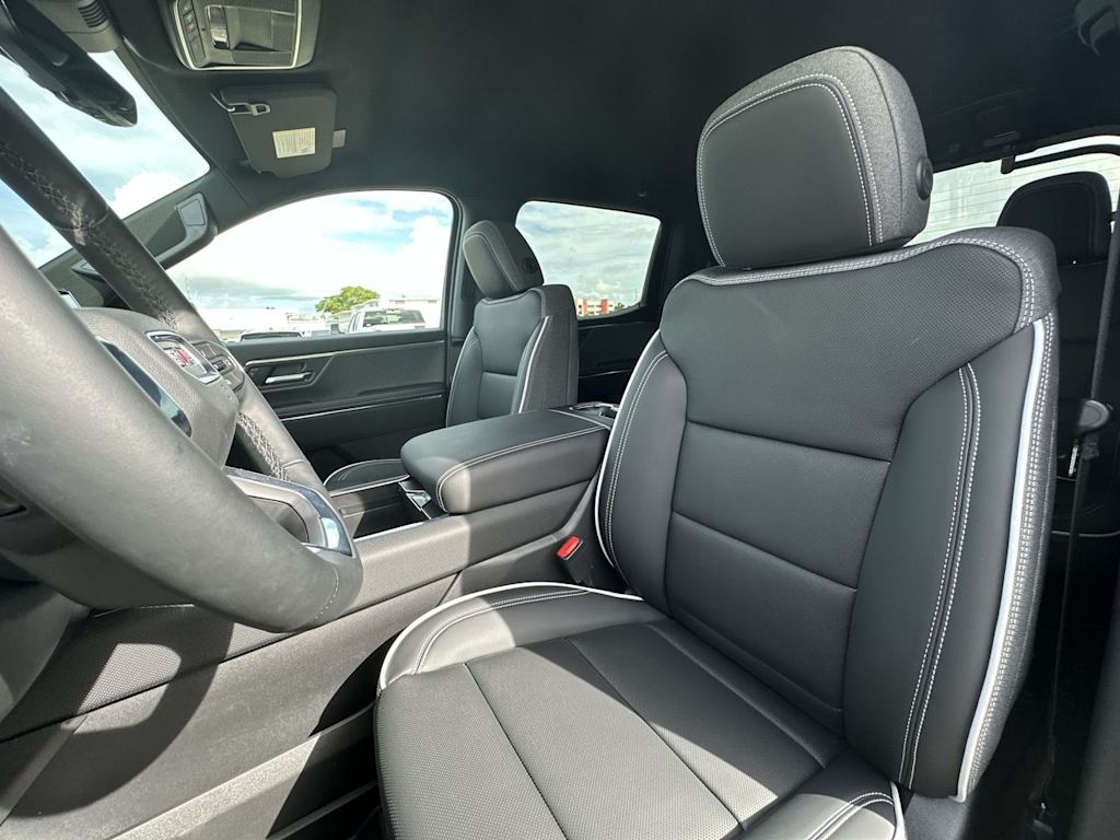 Thumbnail: 2026 GMC Sierra EV - 11