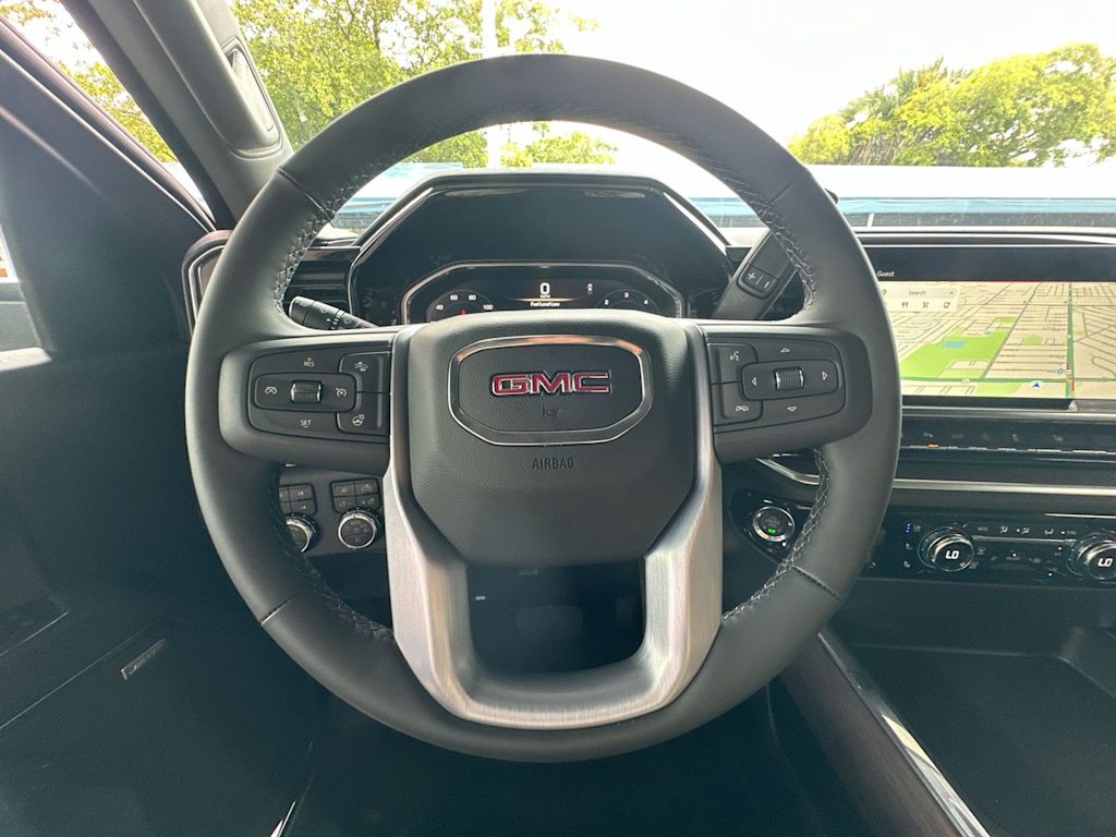 Thumbnail: 2026 GMC Sierra 2500 - 10