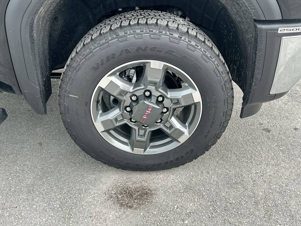 Thumbnail: 2026 GMC Sierra 2500 - 8