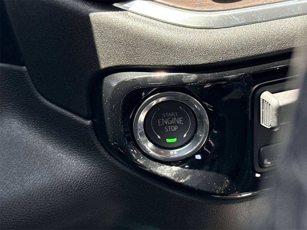 Thumbnail: 2025 GMC Sierra 2500 - 23