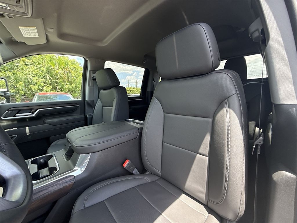 Thumbnail: 2025 GMC Sierra 2500 - 11