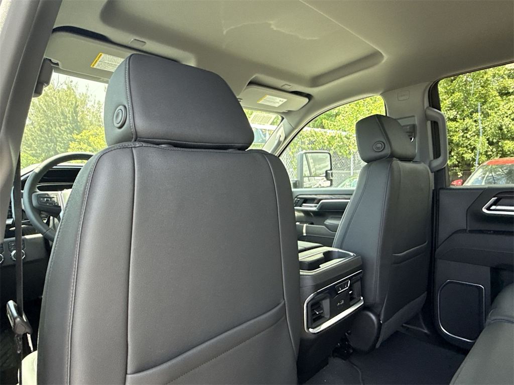 Thumbnail: 2025 GMC Sierra 2500 - 12