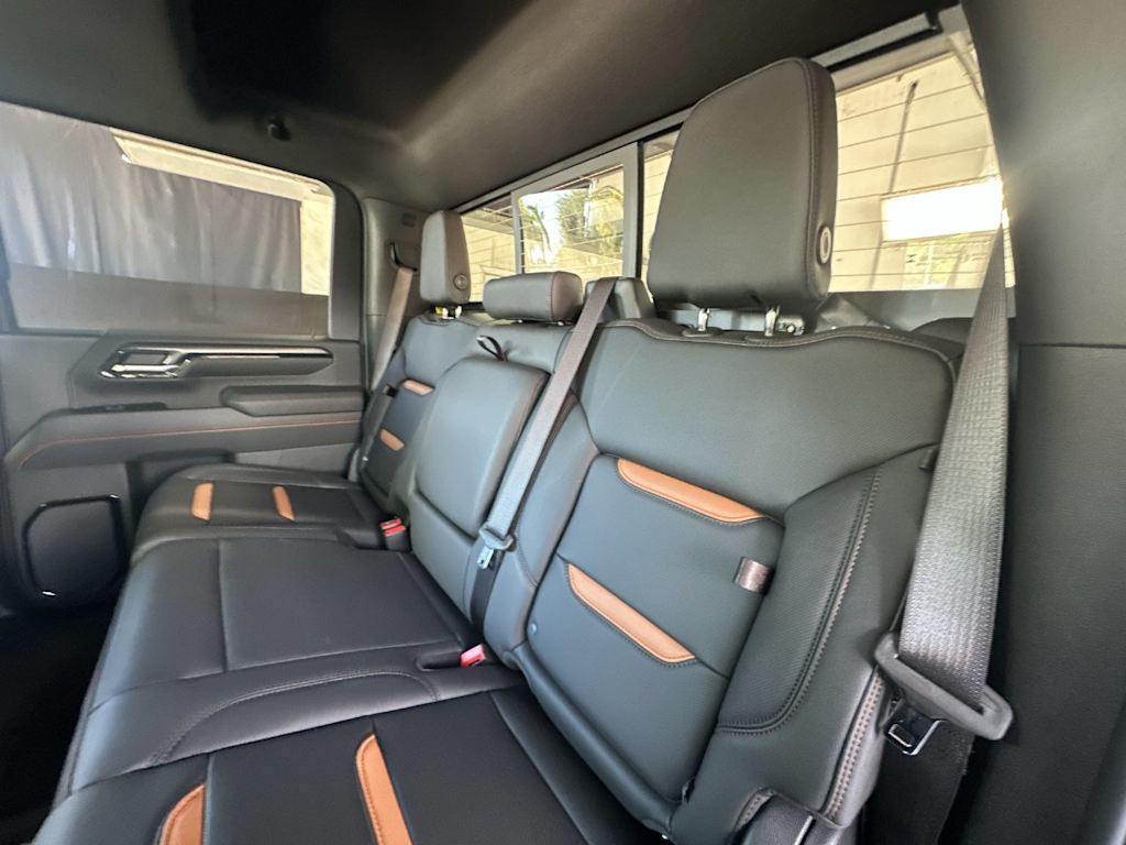 Thumbnail: 2026 GMC Sierra 2500 - 10