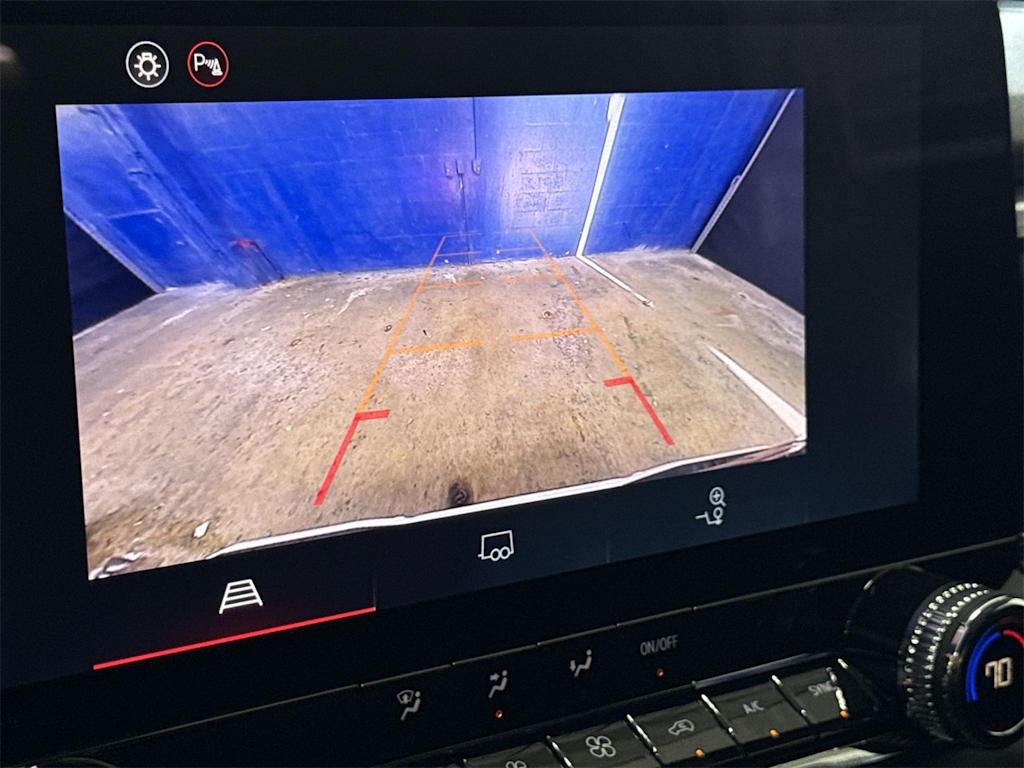 Thumbnail: 2025 GMC Canyon - 26