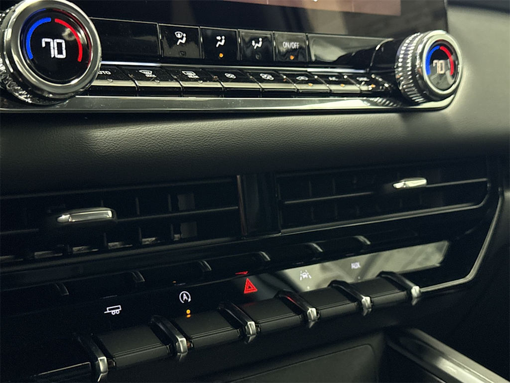 Thumbnail: 2025 GMC Canyon - 27