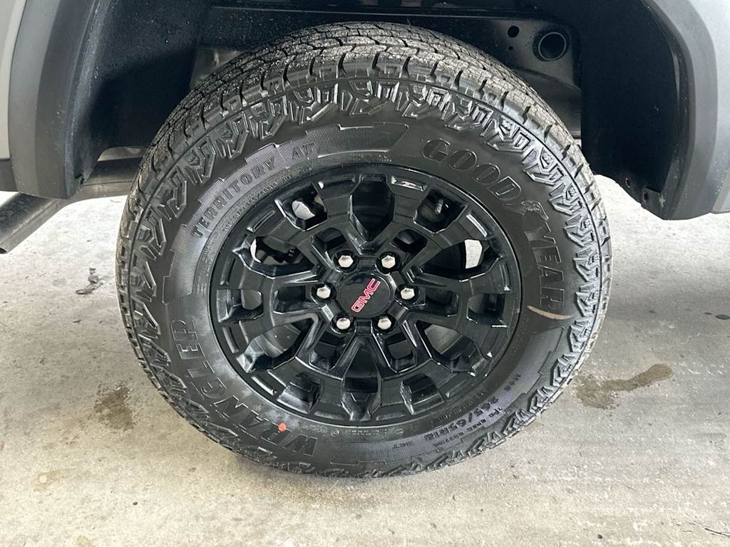 Thumbnail: 2026 GMC Canyon - 8
