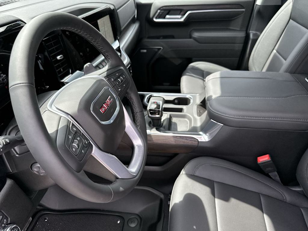 Thumbnail: 2026 GMC Sierra 1500 - 2