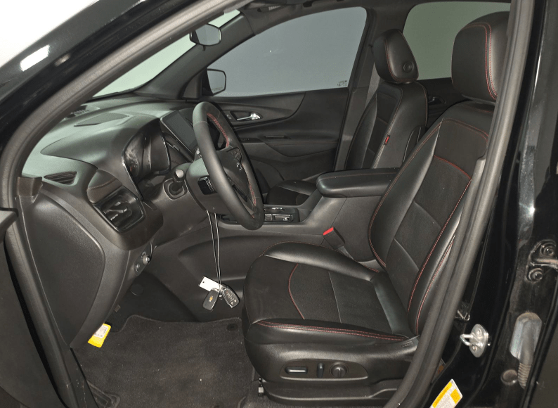 Thumbnail: 2023 Chevrolet Equinox - 3