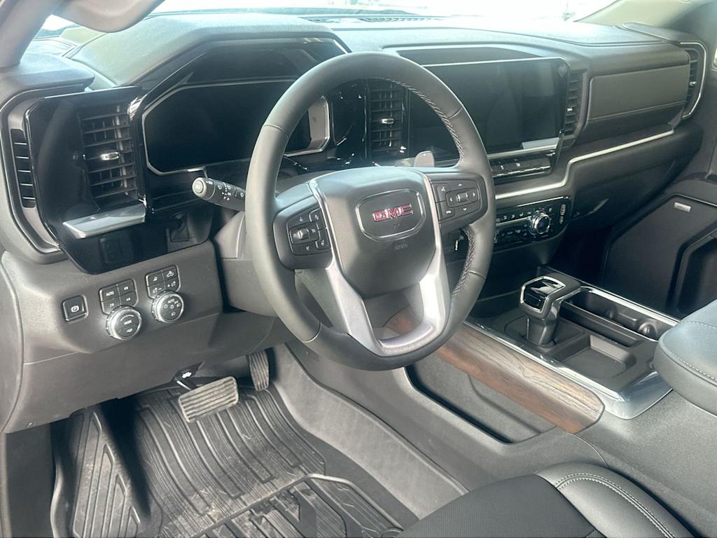 Thumbnail: 2026 GMC Sierra 1500 - 2