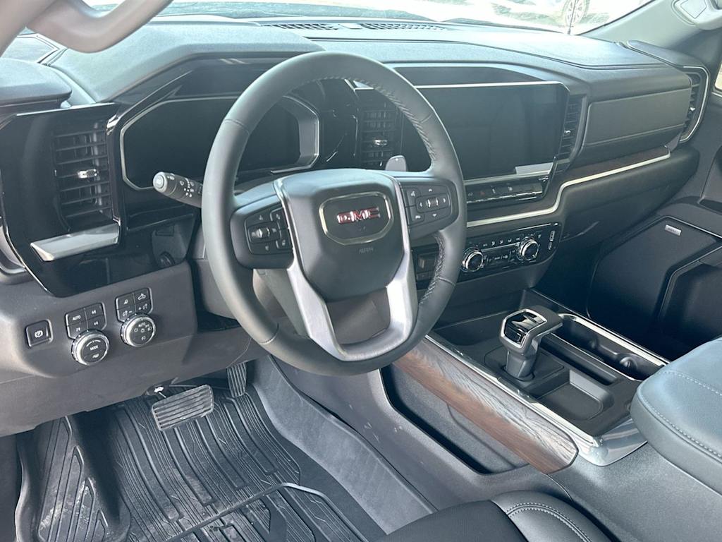 Thumbnail: 2026 GMC Sierra 1500 - 2