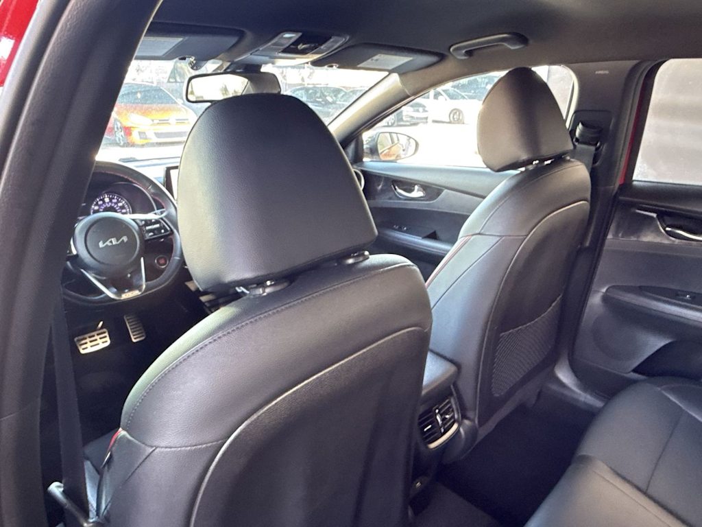 Thumbnail: 2023 Kia Forte - 28