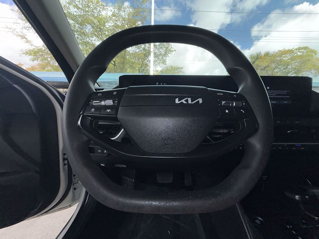 Thumbnail: 2025 Kia K4 - 9
