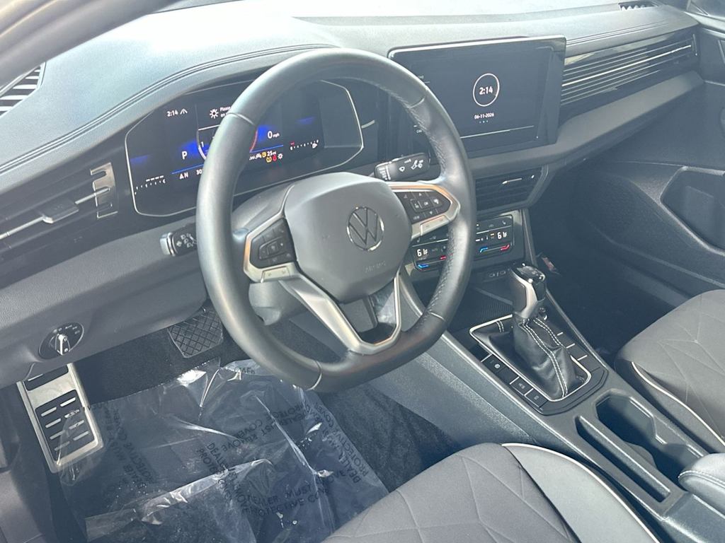 Thumbnail: 2025 Volkswagen Jetta - 2
