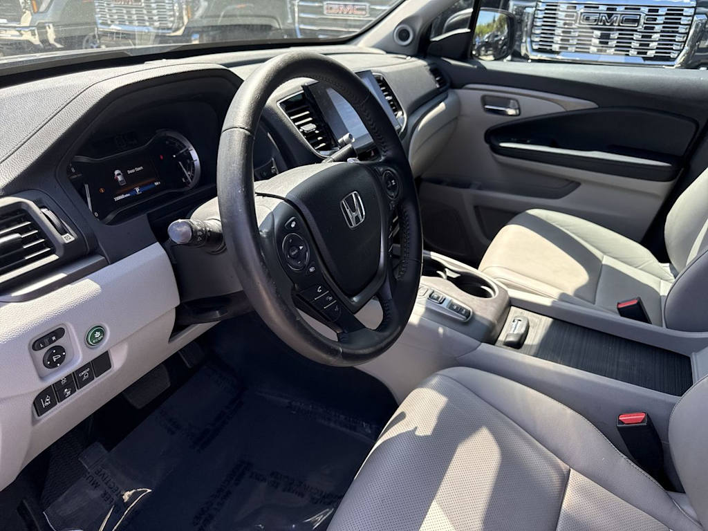 Thumbnail: 2023 Honda Ridgeline - 2