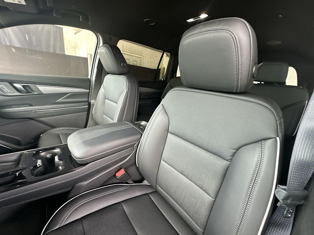 Thumbnail: 2026 Buick Enclave - 9