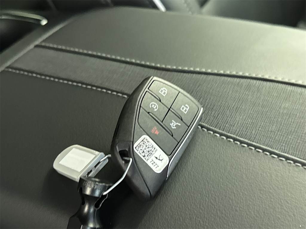 Thumbnail: 2025 Buick Enclave - 18