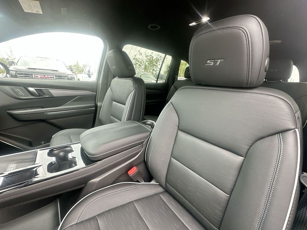 Thumbnail: 2026 Buick Enclave - 11