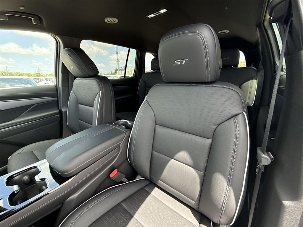 Thumbnail: 2025 Buick Enclave - 11