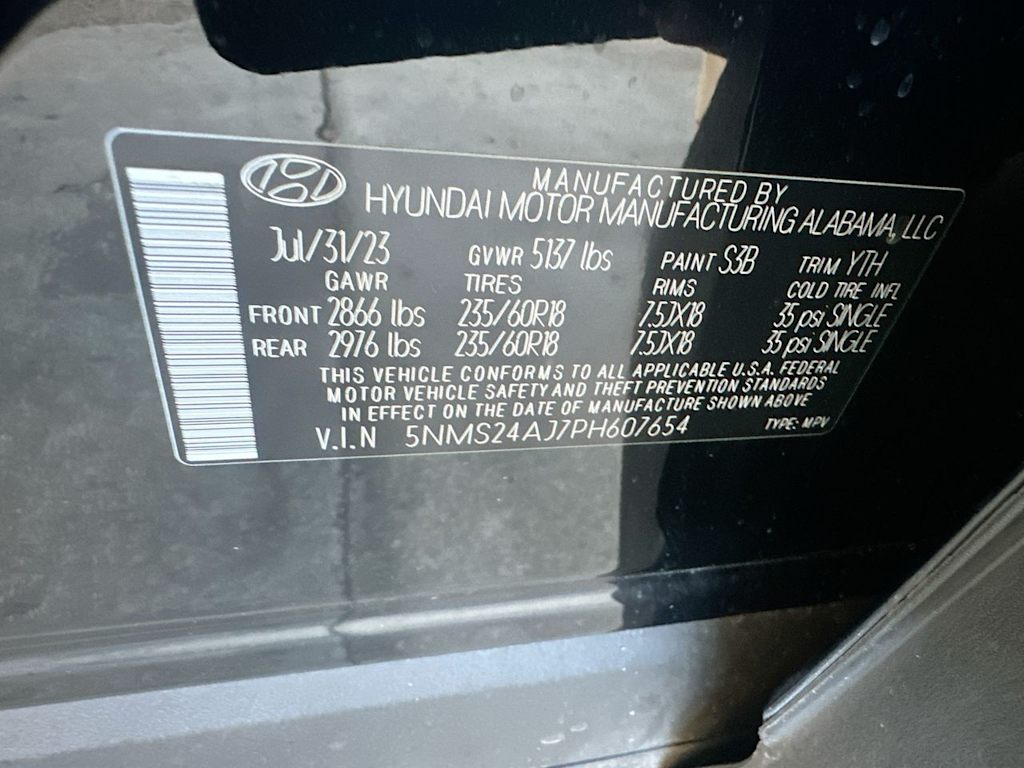 Thumbnail: 2023 Hyundai Santa Fe - 18