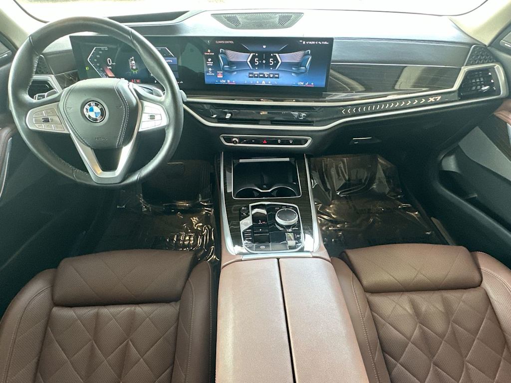 Thumbnail: 2024 BMW X7 - 13