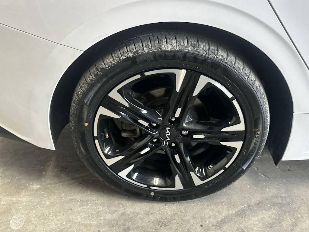Thumbnail: 2023 Kia K5 - 8